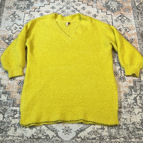 PILCRO XL Teddy V-Neck wool blend tunic sweater in bright yellow by Anthro - Picture 4 of 10